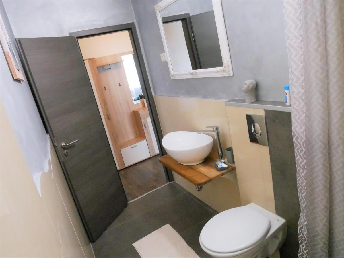 Apartments Kety 로비니 외부 사진